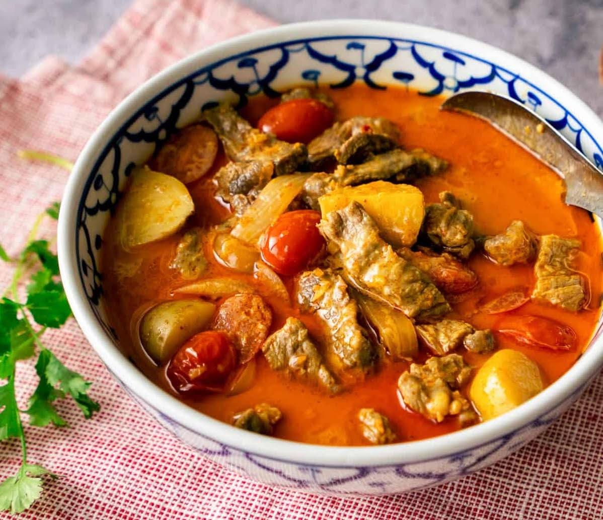 Yellow Curry Beef and Potatoes